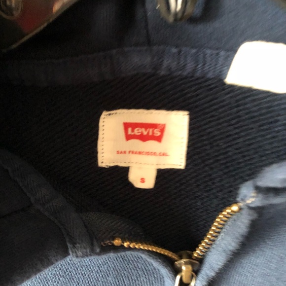 Levis Jacket with hoodie - Picture 2 of 2